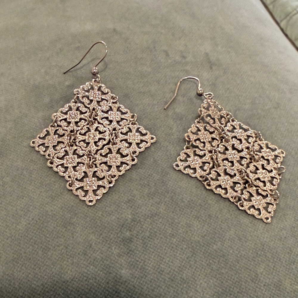 Filigree Teardrop Dangle Earrings in Shimmering Silver